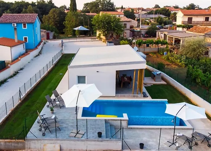 Mare, Istra, Relaxation, Private Pool, Bbq فيلة