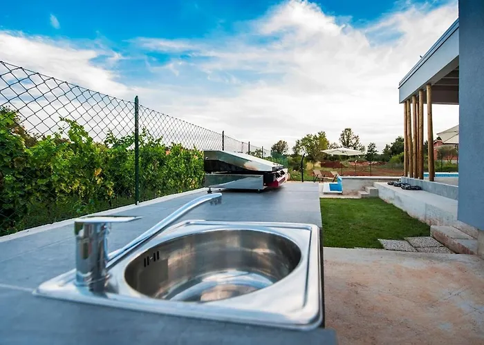 Mare, Istra, Relaxation, Private Pool, Bbq فيلة Segotici
