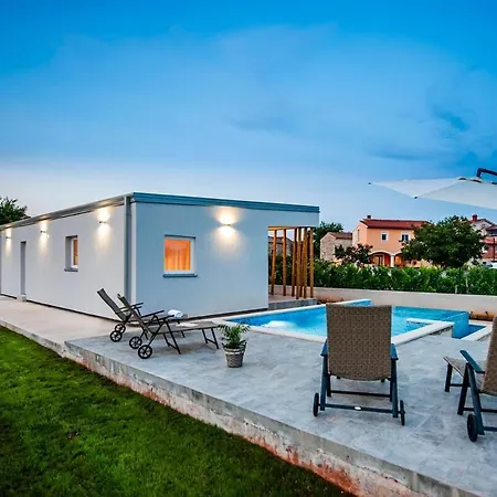 Mare, Istra, Relaxation, Private Pool, Bbq 别墅 Segotici